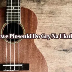 Drewniane ukulele z napisem "Łatwe piosenki do gry na ukulele". Idealne dla początkujących muzyków.