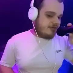 DJ Akun ile ma lat? Odkryj zaskakującą prawdę o jego wieku