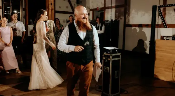 Jak napisać do DJ-a w sprawie 18, aby uniknąć nieporozumień?