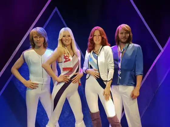 Tribute to ABBA – kto śpiewa w najlepszych zespołach tribute?